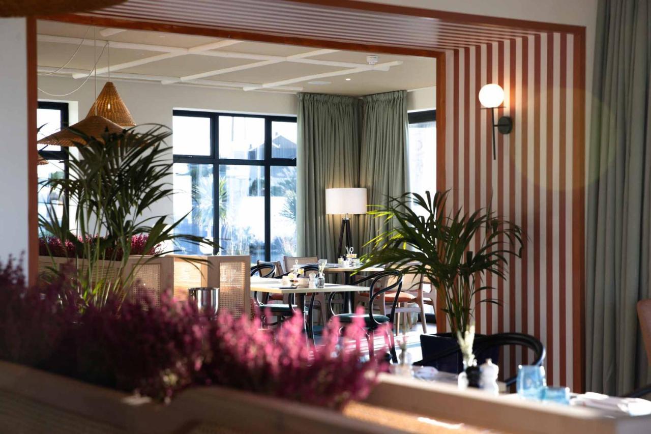 The Relais Cooden Beach And Spa Bexhill-on-Sea Екстериор снимка