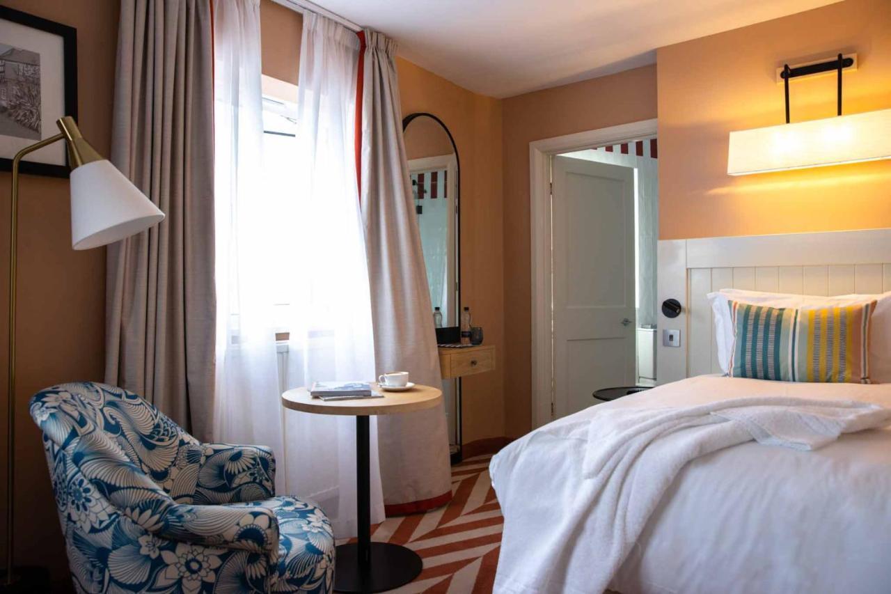 The Relais Cooden Beach And Spa Bexhill-on-Sea Екстериор снимка