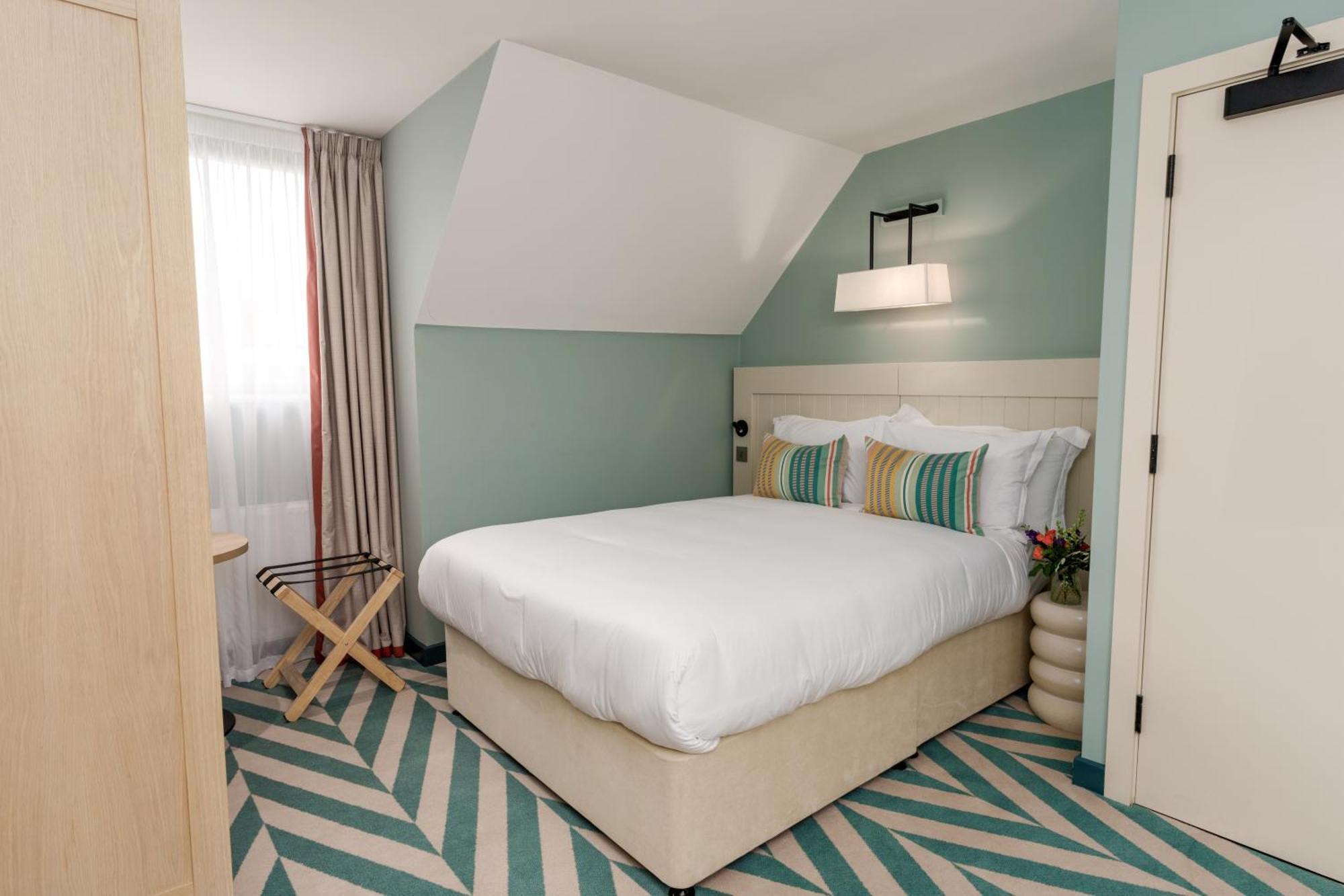 The Relais Cooden Beach And Spa Bexhill-on-Sea Екстериор снимка